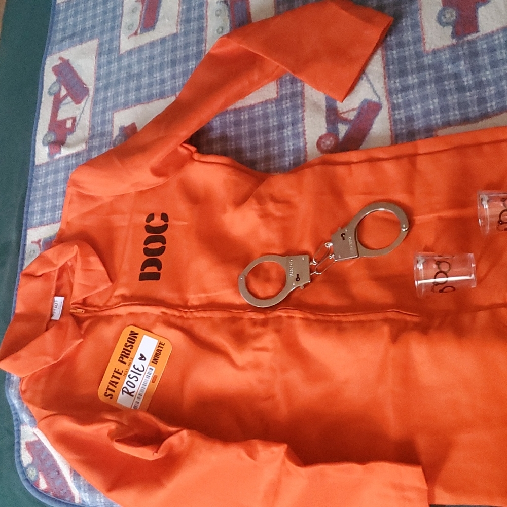 Costume orange prisoner of corrections size Small semi new